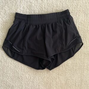 Lululemon Size 4 Hottie Hot Shorts
